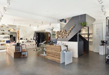 Pop up in Spacious Concept Store in downtown Porto